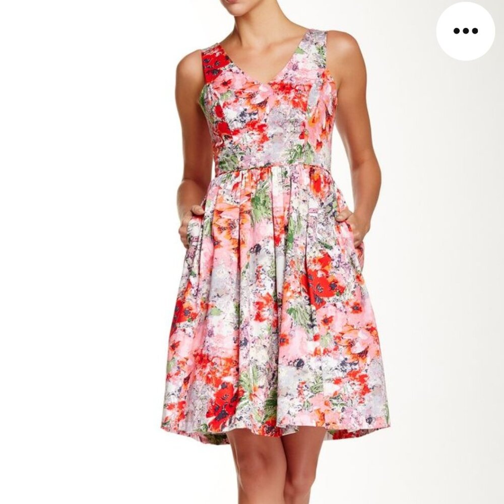 Maggy London Floral pleated fit & flare dress/ Pockets